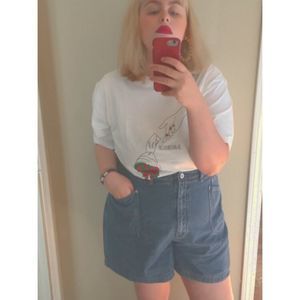 Meet your Posher, Madeline